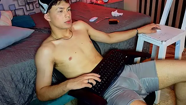 LoganSteel_ 网络视讯表演