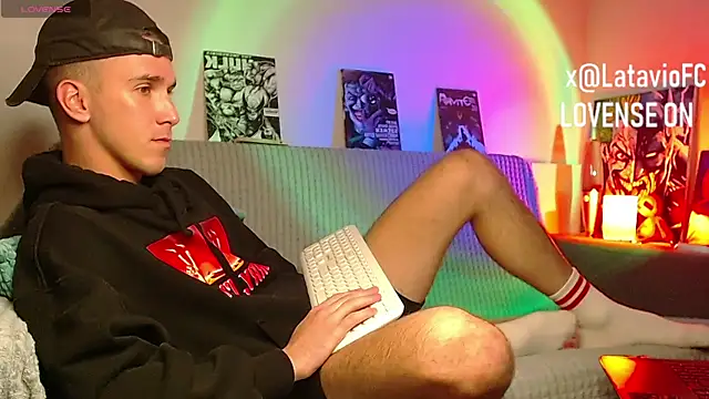 Živý XXX chat Midnighter_