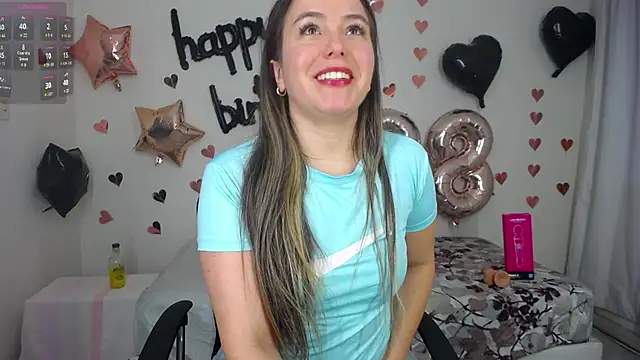 צ'אט XXX בשידור חי של LauraSofia_Cam
