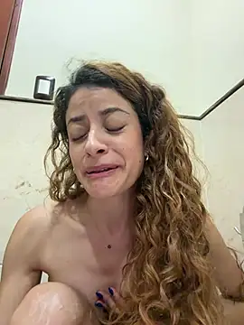 צ'אט XXX בשידור חי של alana15