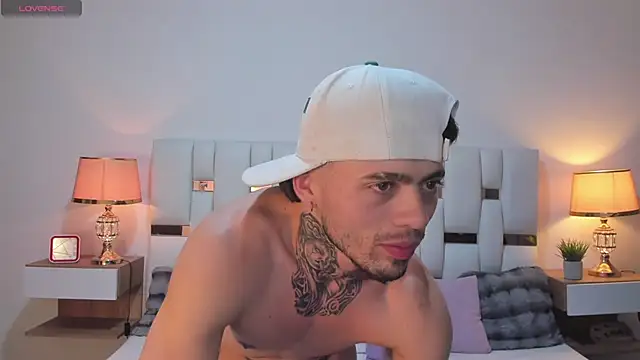 Zeus_damian21 Live XXX-Chat
