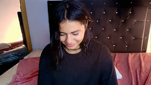 Kim_lowel live XXX chat