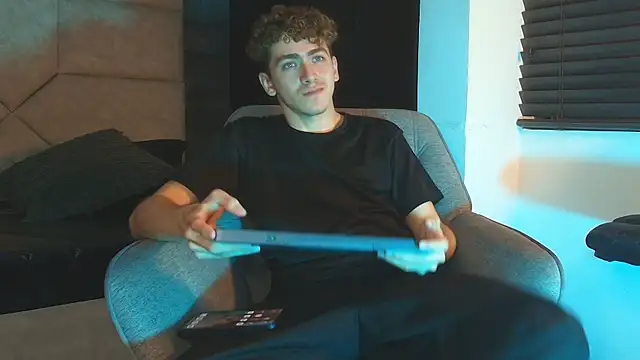 Tyler_Mcrey Pertunjukan Webcam