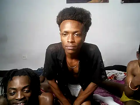 Chat XXX en directo de threemanias