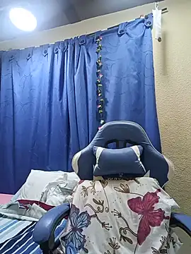 XXX chat uživo modela Gia_leinn