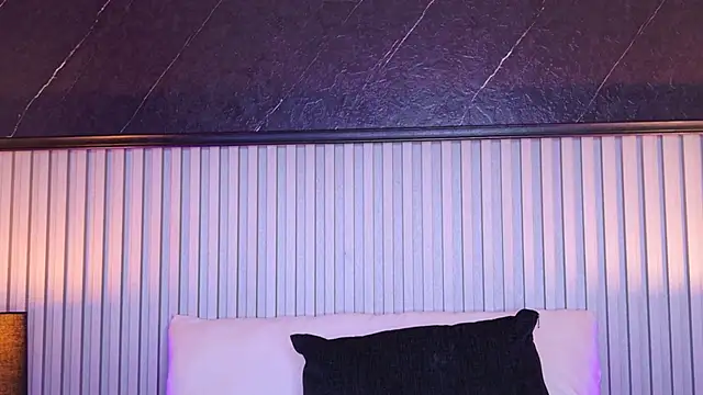 XXX chat uživo modela Meganreed_