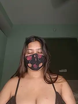 YOUR_GF_ élő XXX-chatje