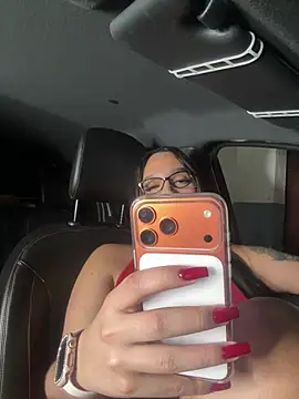 BitchySalome's Live XXX Chat