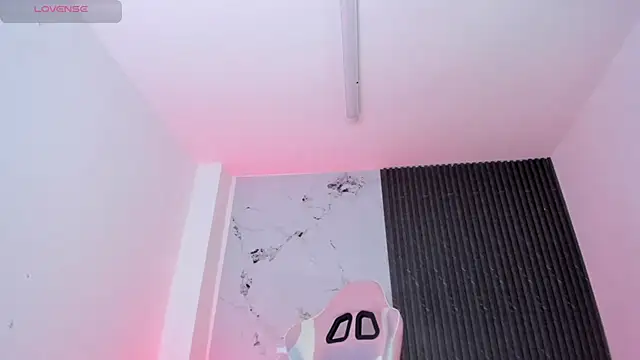 Chat +18 de Chloemuaak ao vivo