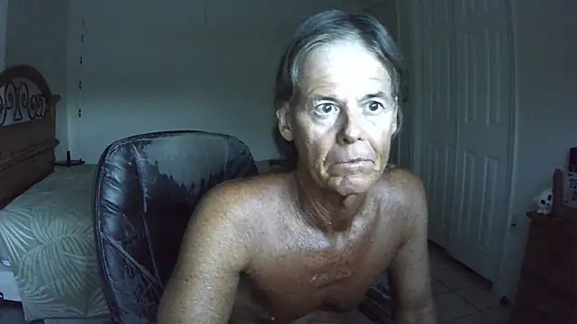 Webkamerová show nakeedcowboi65