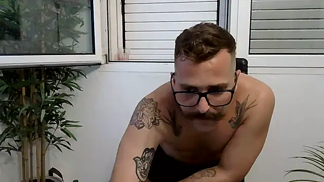 Živý XXX chat yanick931