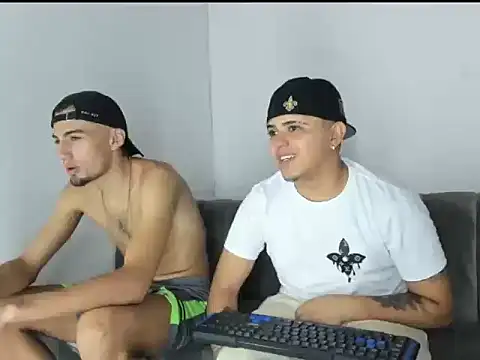 XXX chat uživo modela Max_Scorpion