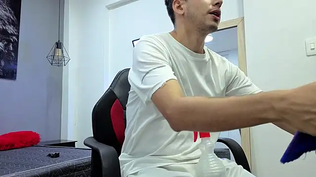 Zack_isback Chat XXX live