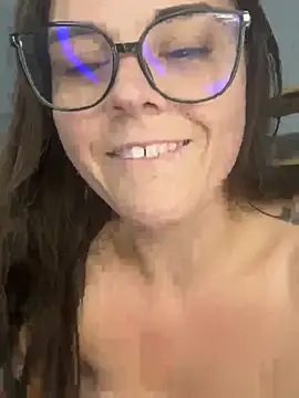 TrendySunrise62 Live XXX-Chat