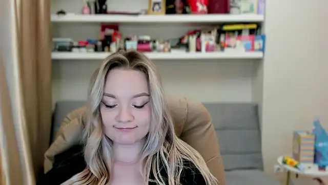 Онлайн чат XXX Kara_Smith_