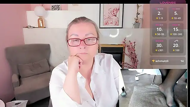 צ'אט XXX בשידור חי של Alexandra_Kind