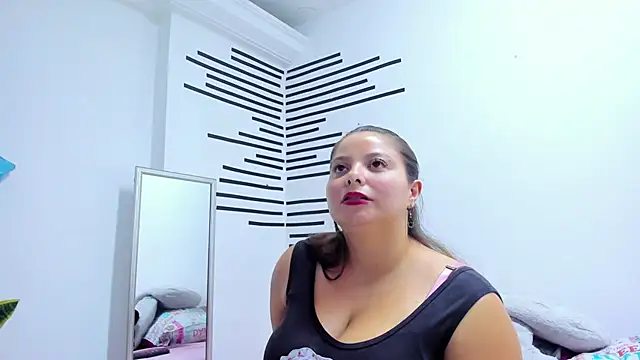 Emawalker_ Live XXX-chat