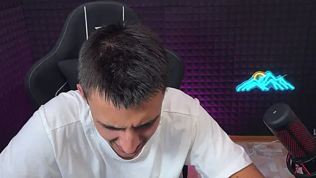 XXX chat uživo modela Hols_20