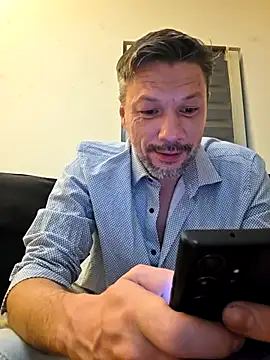 tomek84 Chat XXX in diretta