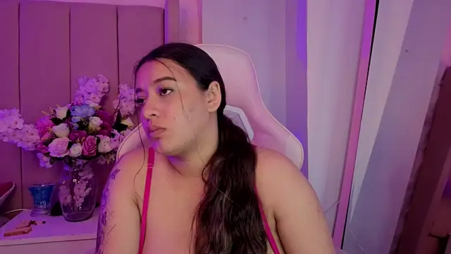 MollyBigBoobs12's Live XXX Chat