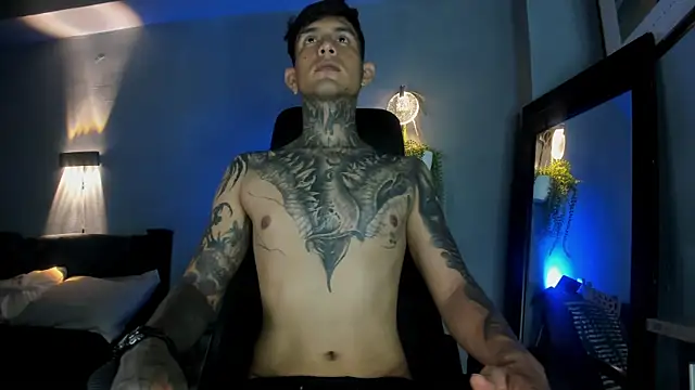 عرض كام Travisttanner28