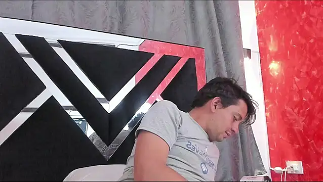 MikeBayers69 – Naživo XXX chat
