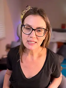 MaiseKnox live XXX chat