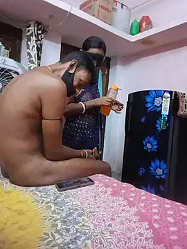הופעת וובקאם של Hot_couple493