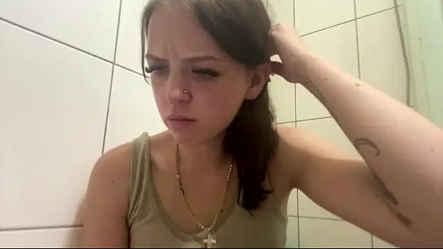 Chat XXX Live drainedog
