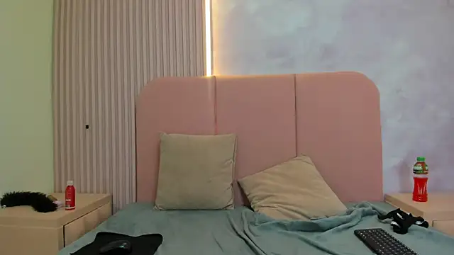 XXX chat uživo modela ScarletAura26