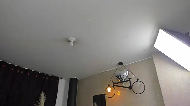 Almaazz Live XXX-chat