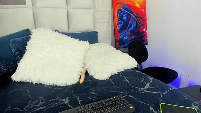 Lucas_jones live XXX chat