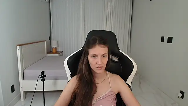 upssnowyn Live XXX chat