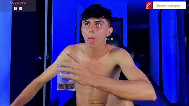 Chat XXX en directo de Demian_cute18