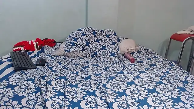 Živý XXX chat Starlin_Kane