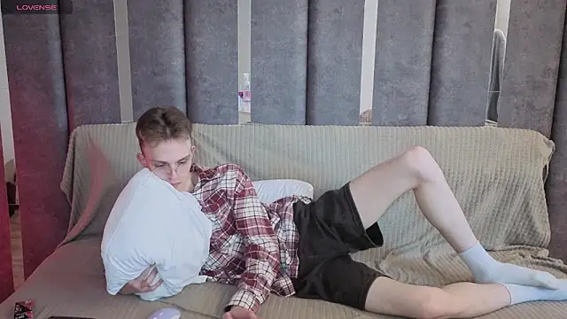 Živý XXX chat Midnight_gospell