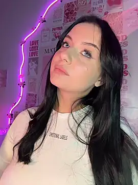 Онлайн чат XXX PinkyKitten