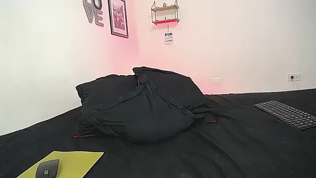 Chatroom XXX en direct de wilder__grey