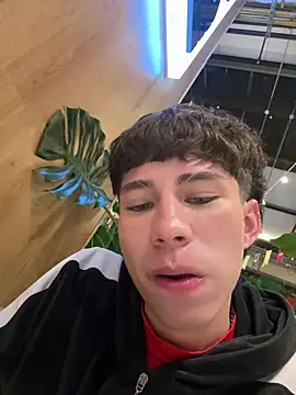 Chat +18 de Kael_Prince ao vivo