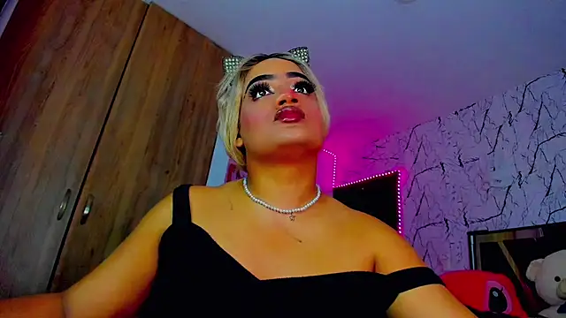 Amber_bigdick22 Chat XXX live