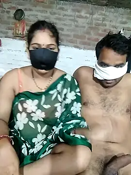 Indiansexycouple2 Show Webcam