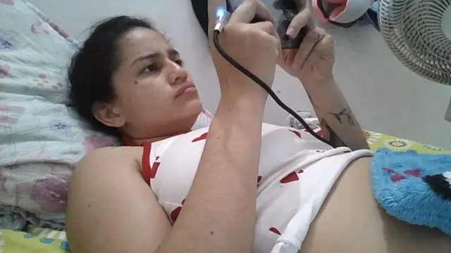 girl_tits Adlı Modelin Canlı XXX Sohbeti
