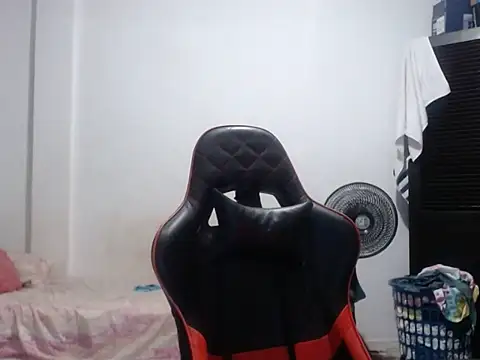 دردشة Adriana_0312 الجنسية المباشرة