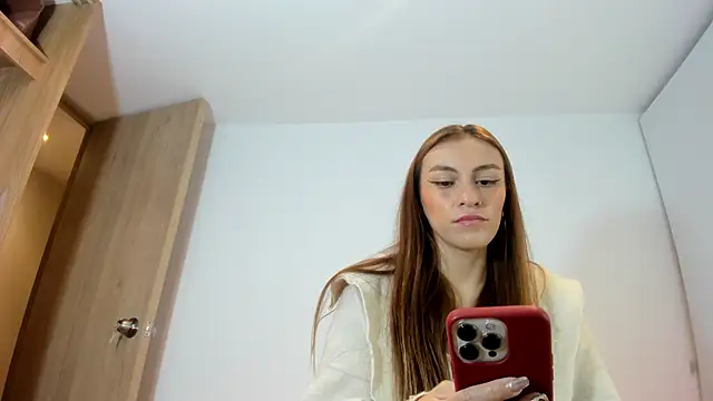 malucam06 XXX чат на живо