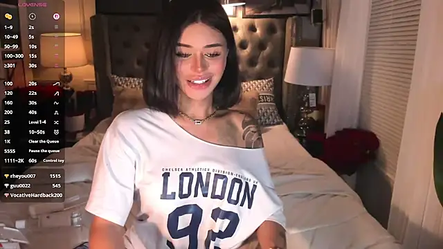 Онлайн чат XXX ParisianDoll