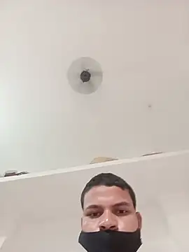 Rashi__75のライブXXXチャット