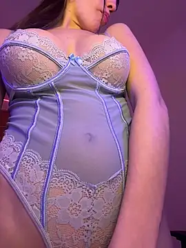 LolaSB Adlı Modelin Canlı XXX Sohbeti