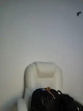Chat +18 de amara_huxly ao vivo