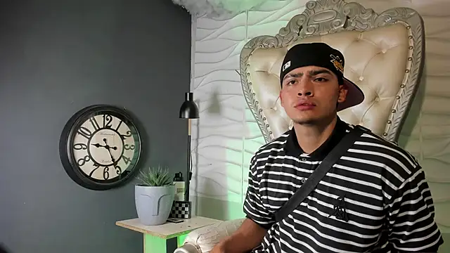 elliot_colton's Live XXX Chat