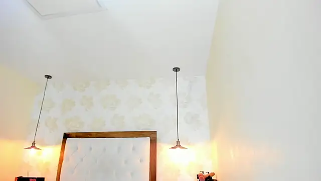 IRISCLARK1 Live XXX-chat